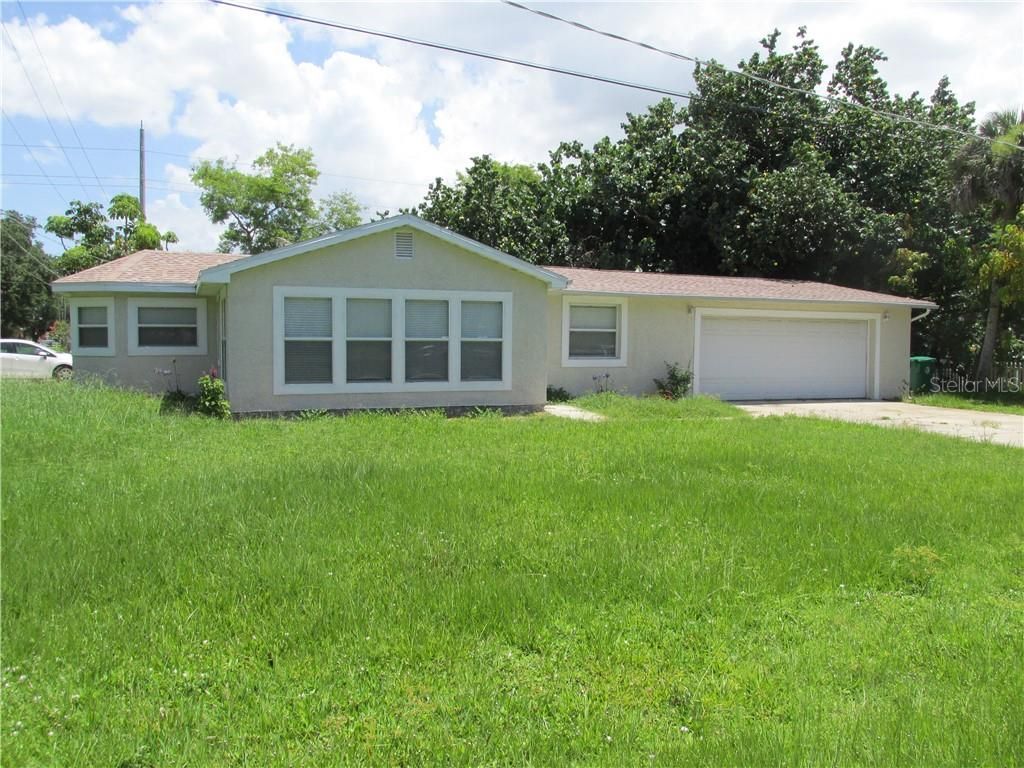 Photo of 23112 Central Avenue, Port Charlotte, FL 33980 (MLS # N6140255)