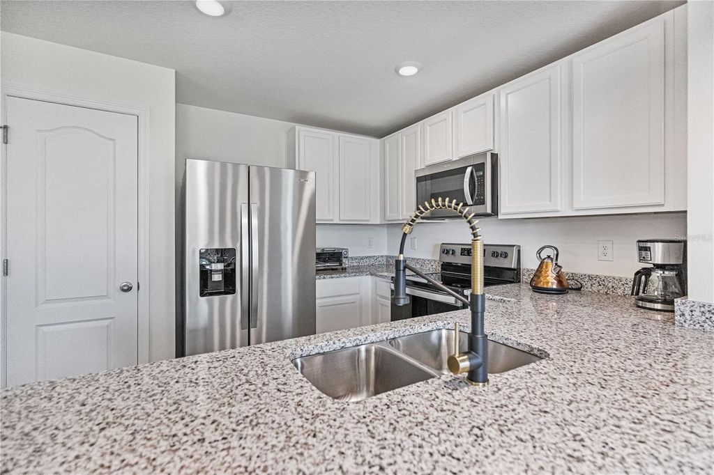 Photo of 2799 Brie Hammock Bend, Saint Cloud, FL 34773 (MLS # S5138473)