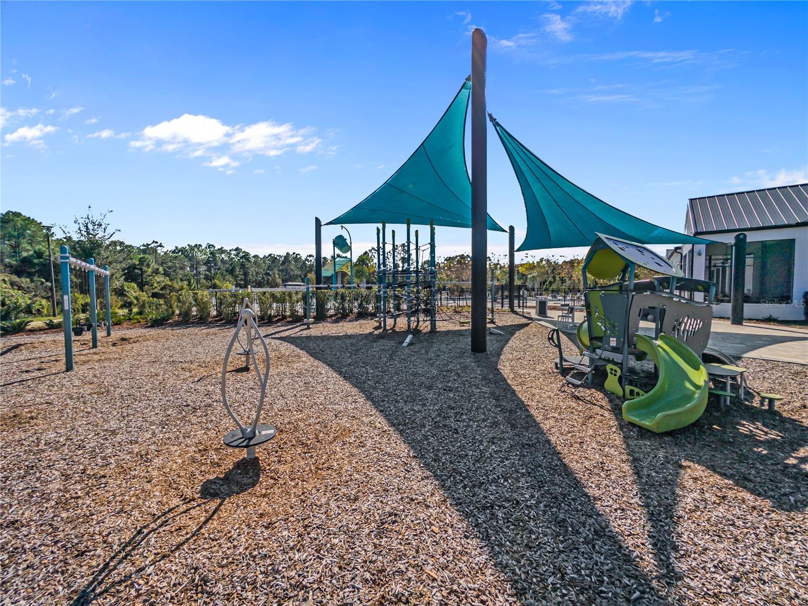 HARMONY WEST - Residential