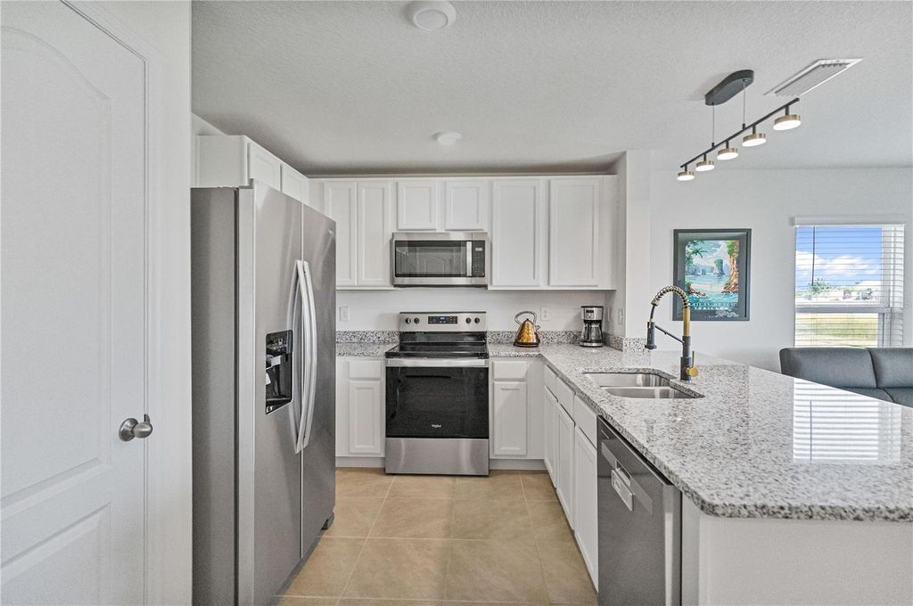 Photo of 2799 Brie Hammock Bend, Saint Cloud, FL 34773 (MLS # S5138473)