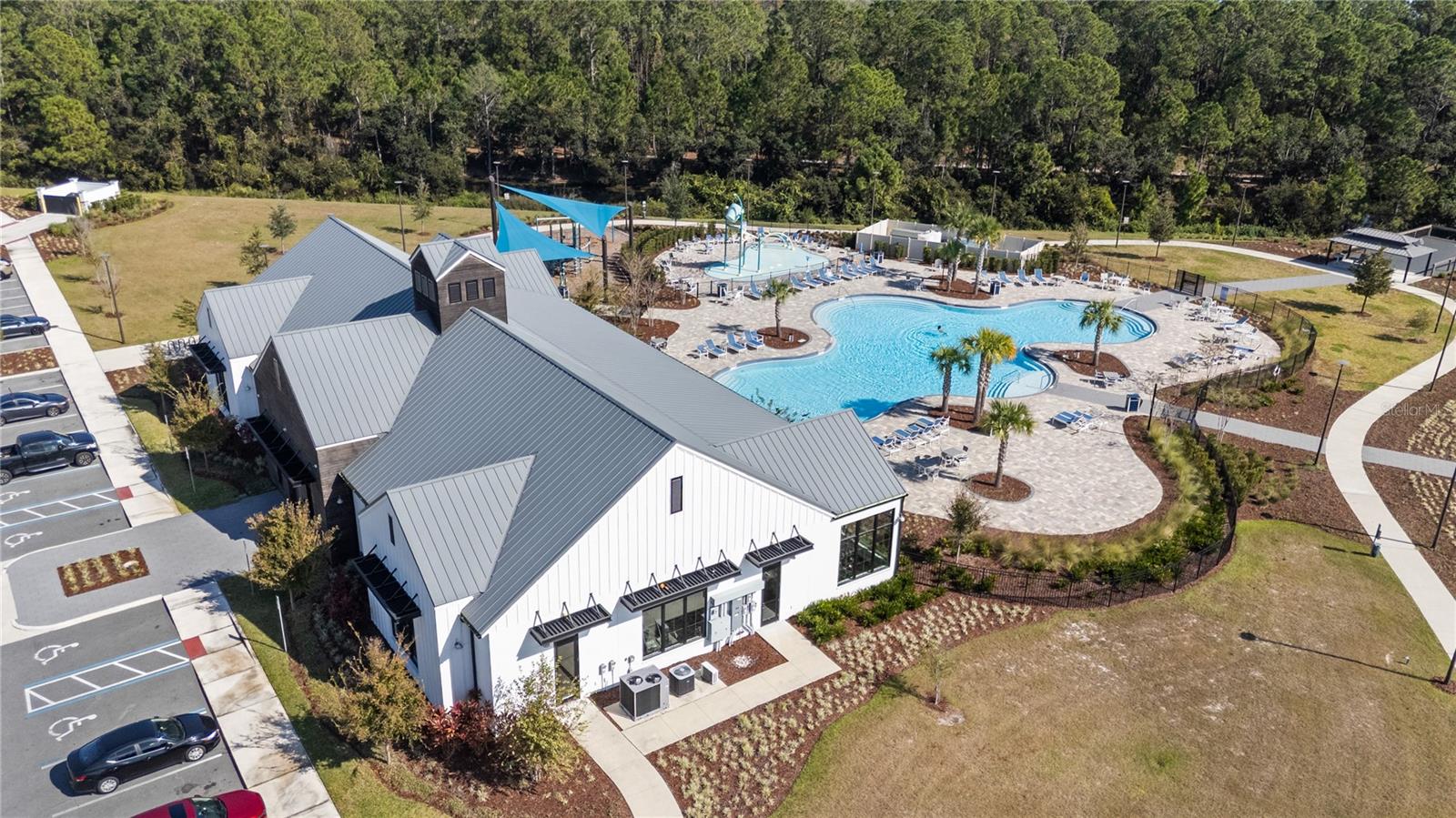 HARMONY WEST - Residential