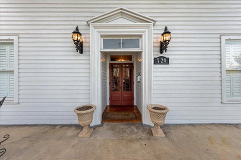 Tiny photo for 728 E Fort King Street, Ocala, FL 34471 (MLS # OM734671)