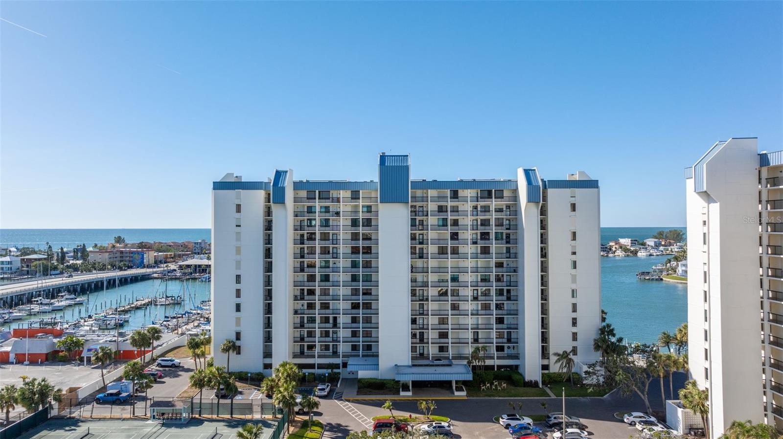 COURAGEOUS THE CONDO - Residential Lease