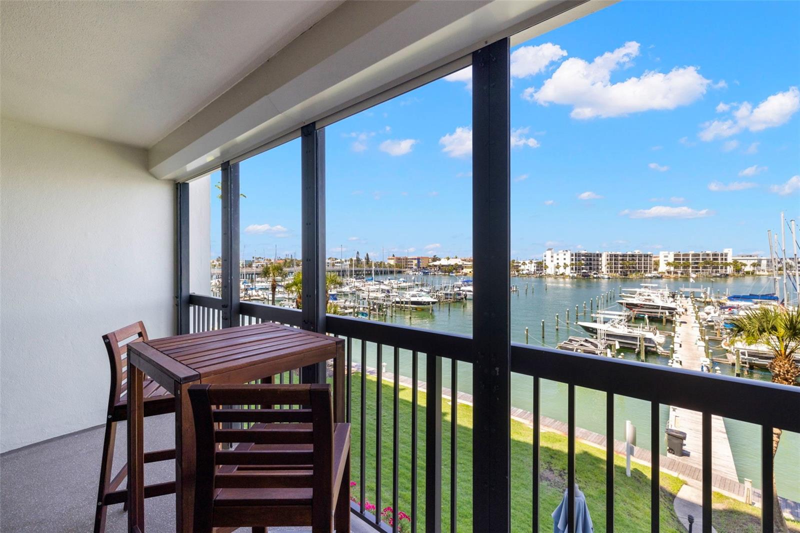 COURAGEOUS THE CONDO - Residential Lease