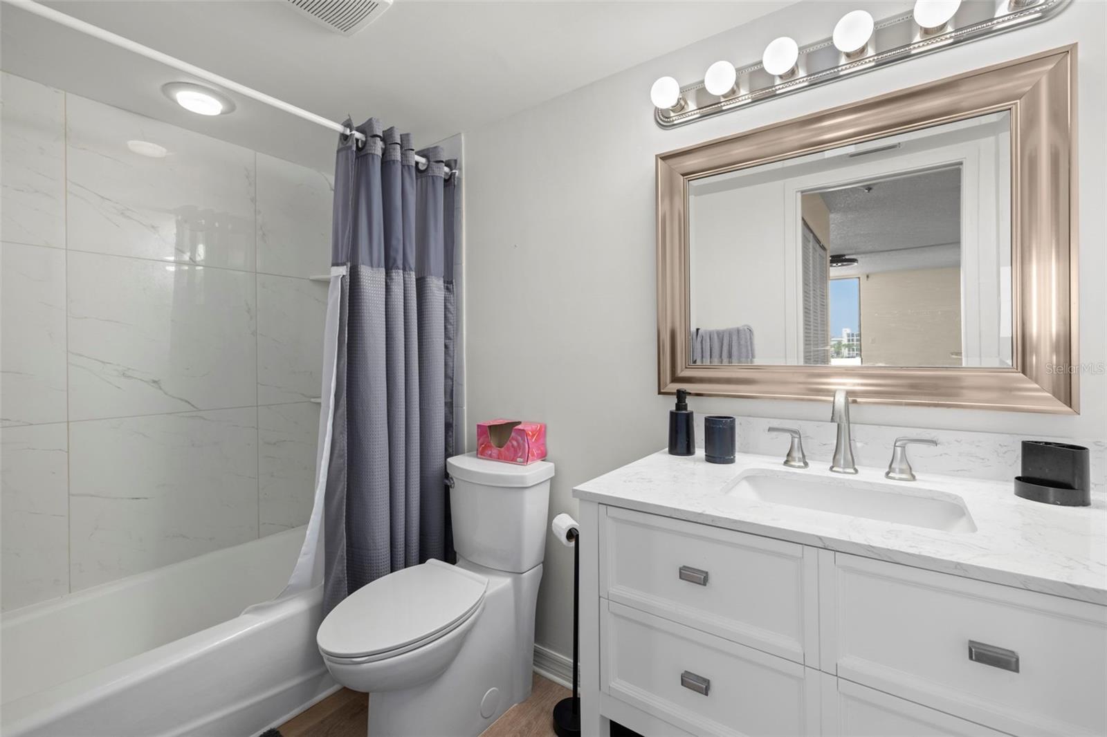COURAGEOUS THE CONDO - Residential Lease