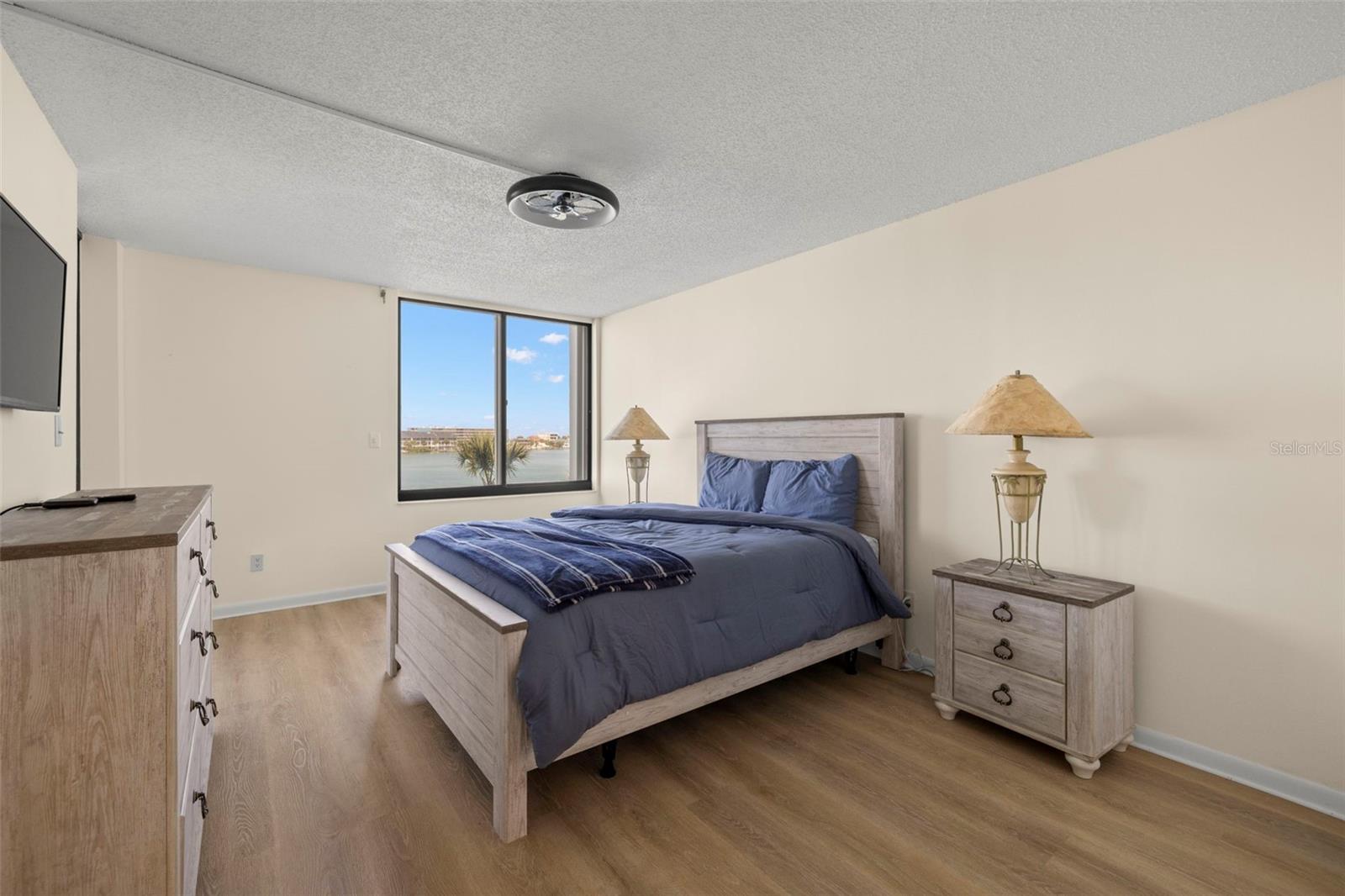 COURAGEOUS THE CONDO - Residential Lease