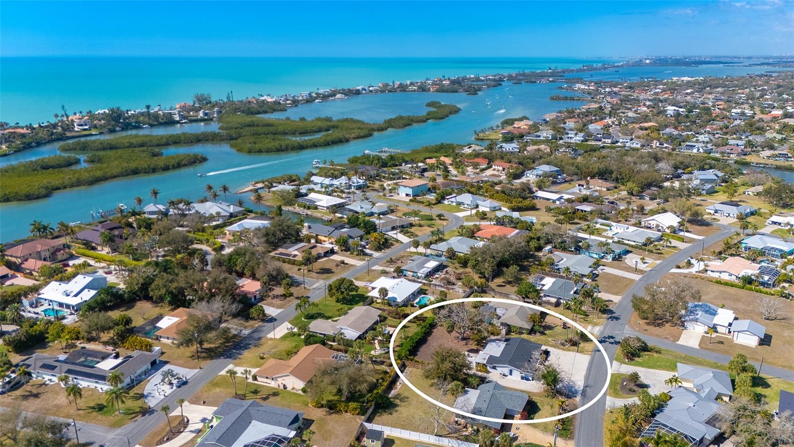 SORRENTO SHORES - Residential