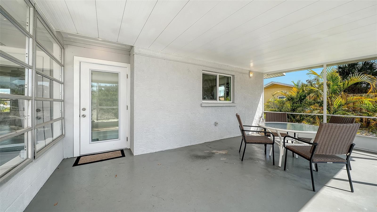 SORRENTO SHORES - Residential