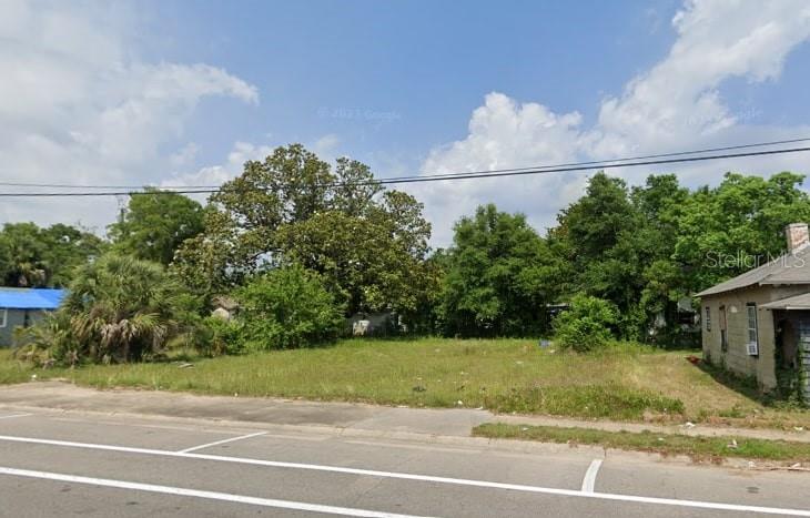 2302 N DAVIS HIGHWAY