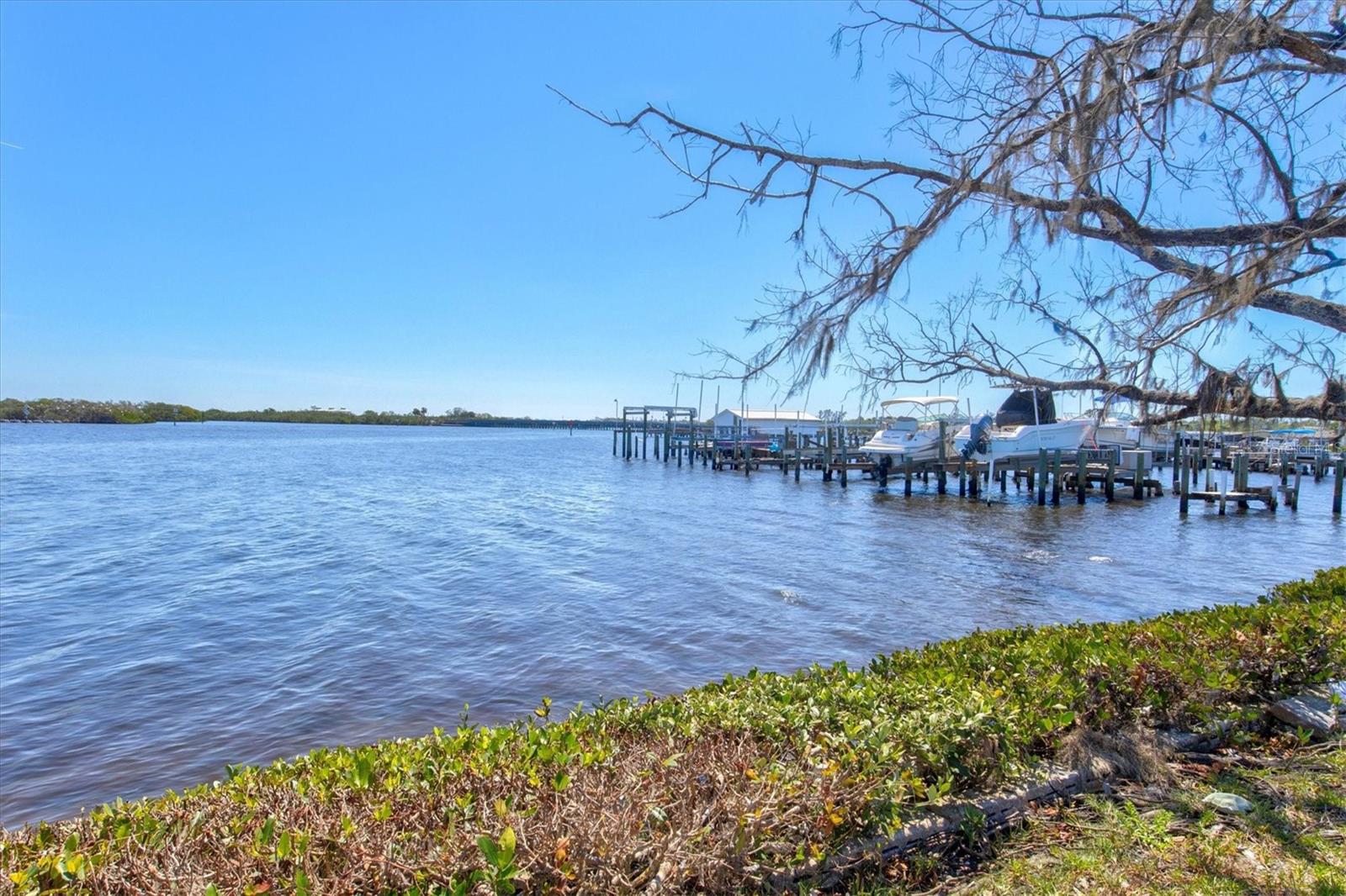 BRADEN CASTLE PARK - Residential