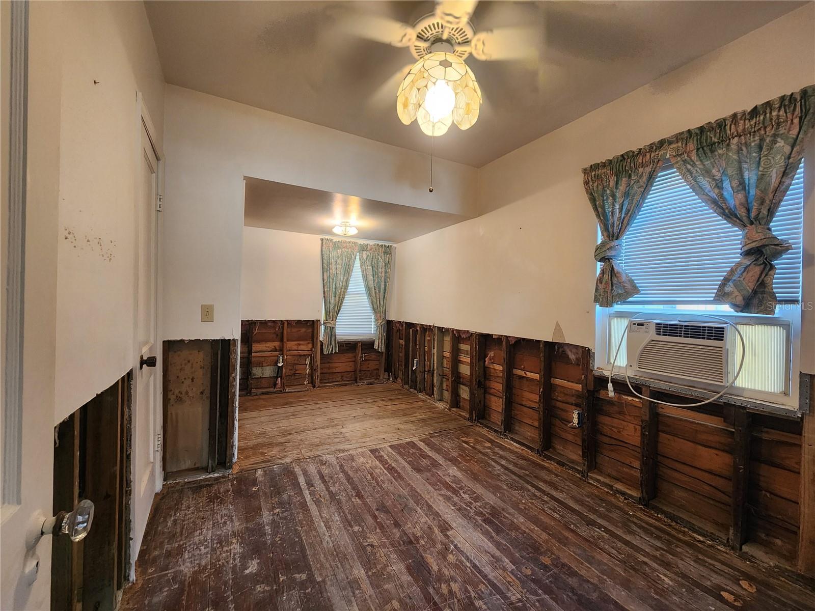 BRADEN CASTLE PARK - Residential