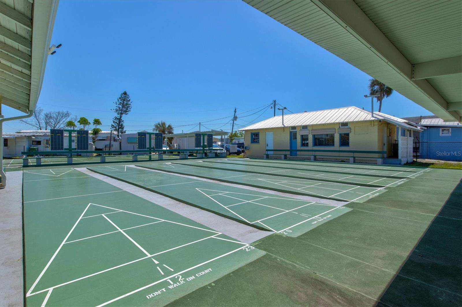 BRADEN CASTLE PARK - Residential