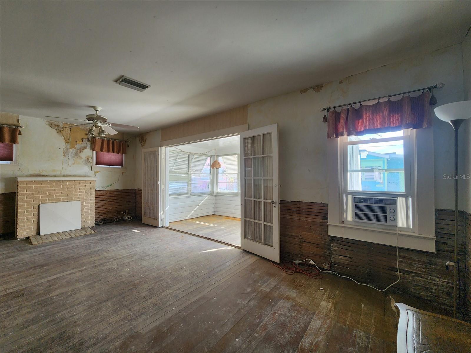 BRADEN CASTLE PARK - Residential