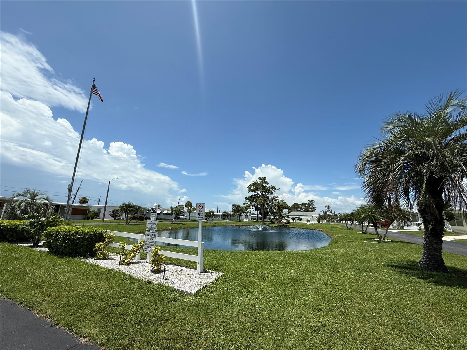 COLONIAL MANOR - Land