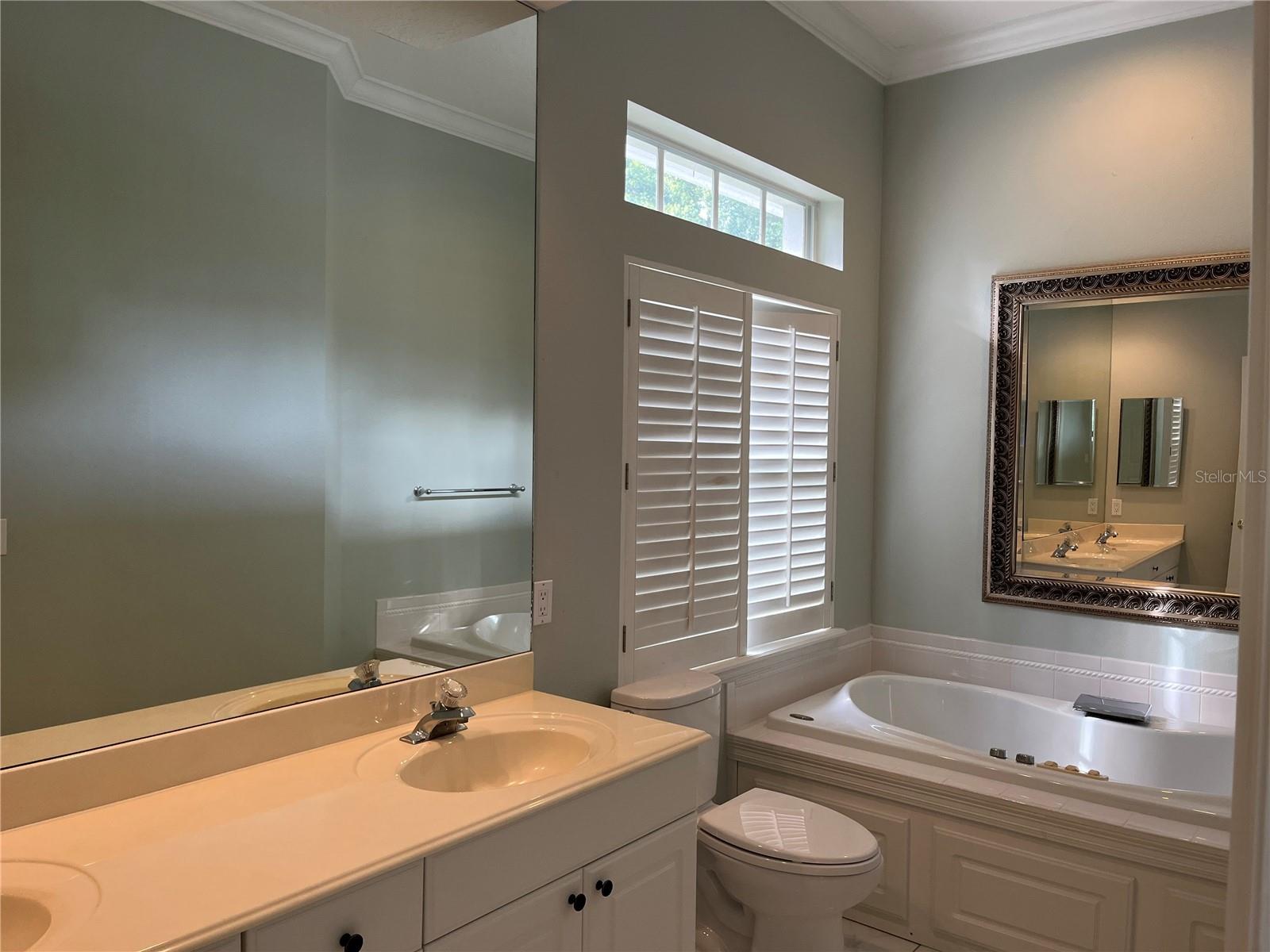 LEXINGTON CLUB - Residential Lease