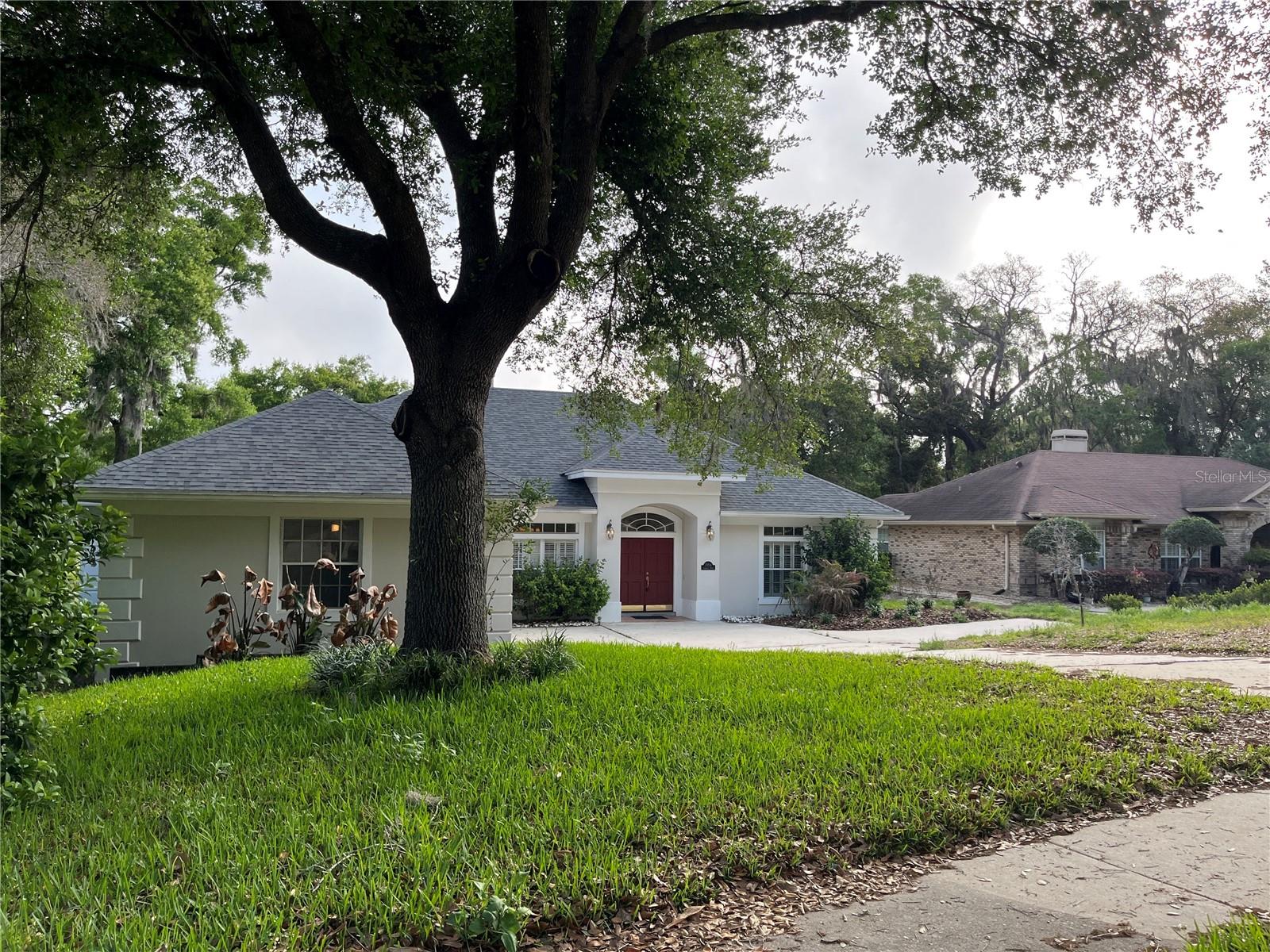 LEXINGTON CLUB - Residential Lease