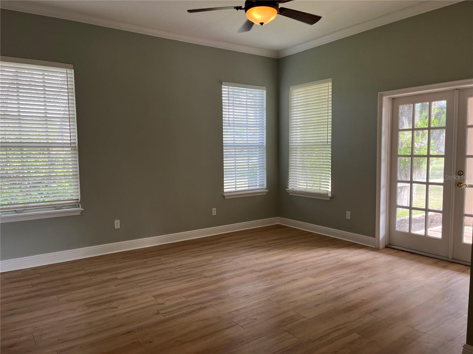 LEXINGTON CLUB - Residential Lease