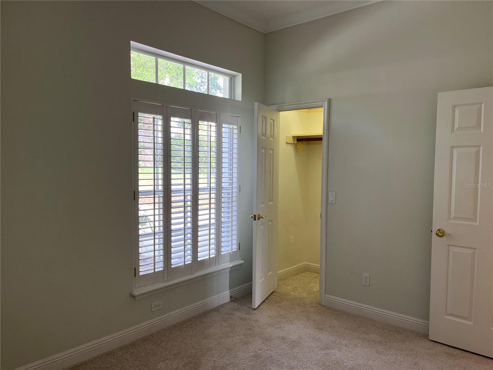 LEXINGTON CLUB - Residential Lease