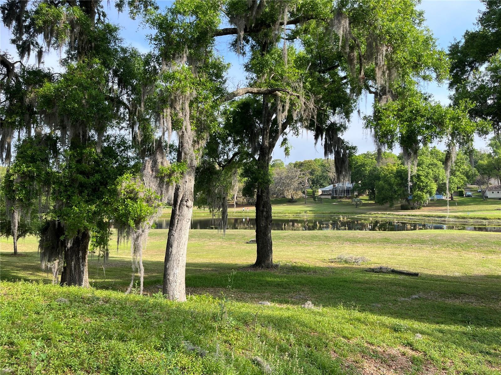 LEXINGTON CLUB - Residential Lease