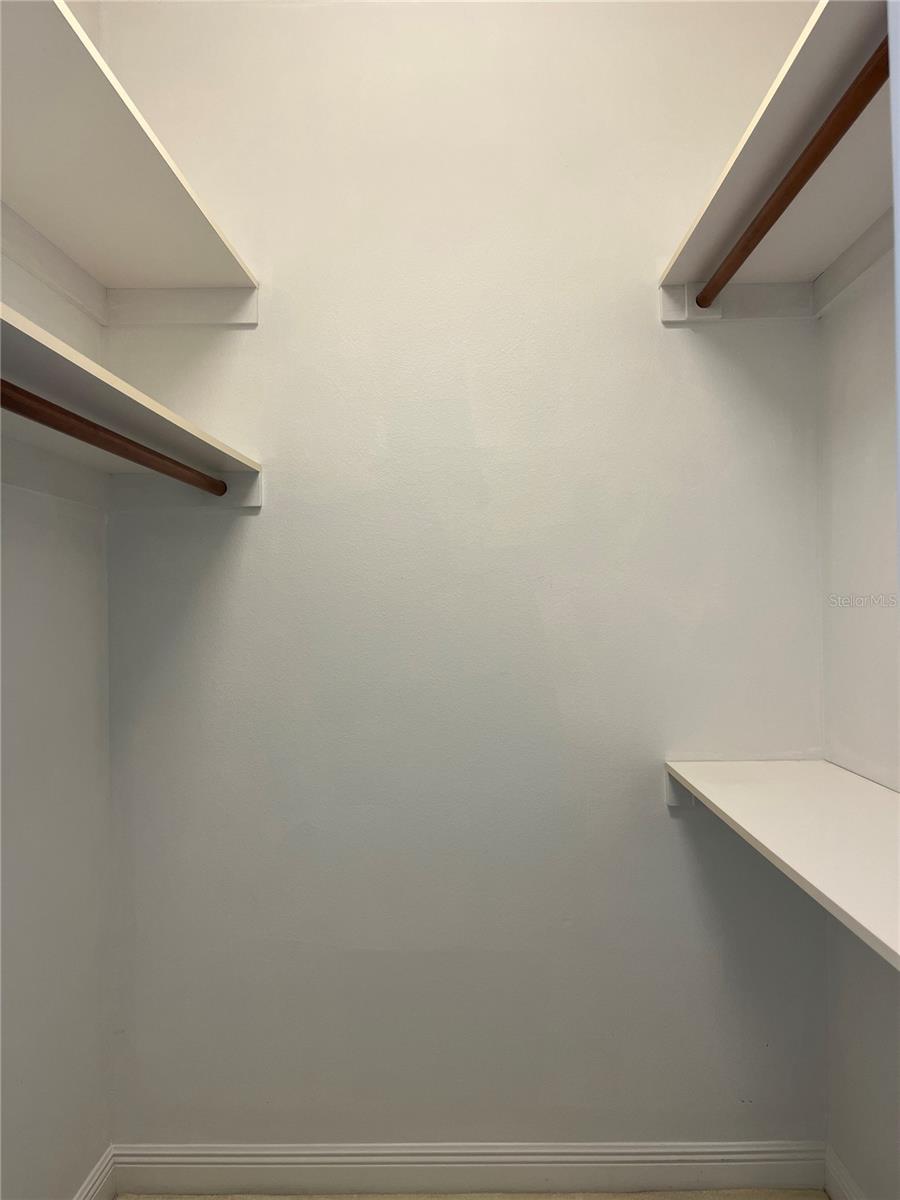 LEXINGTON CLUB - Residential Lease