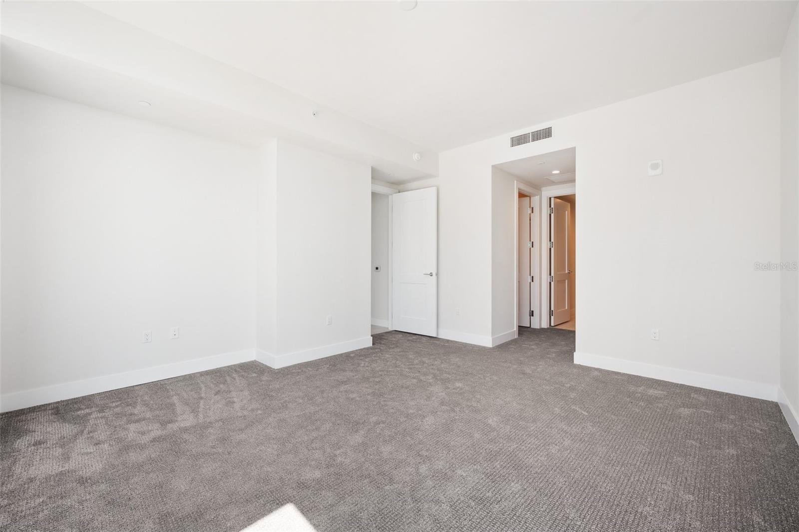 SALTAIRE CONDO - Residential Lease