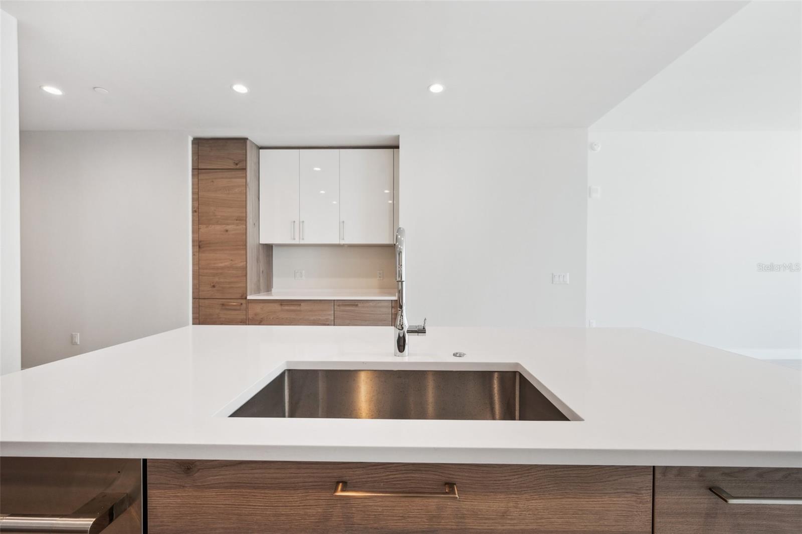 SALTAIRE CONDO - Residential Lease