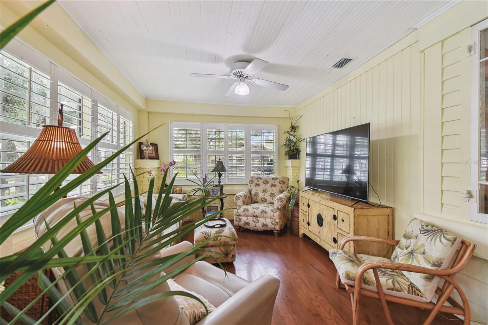 BAYSHORE PLACE - Residential