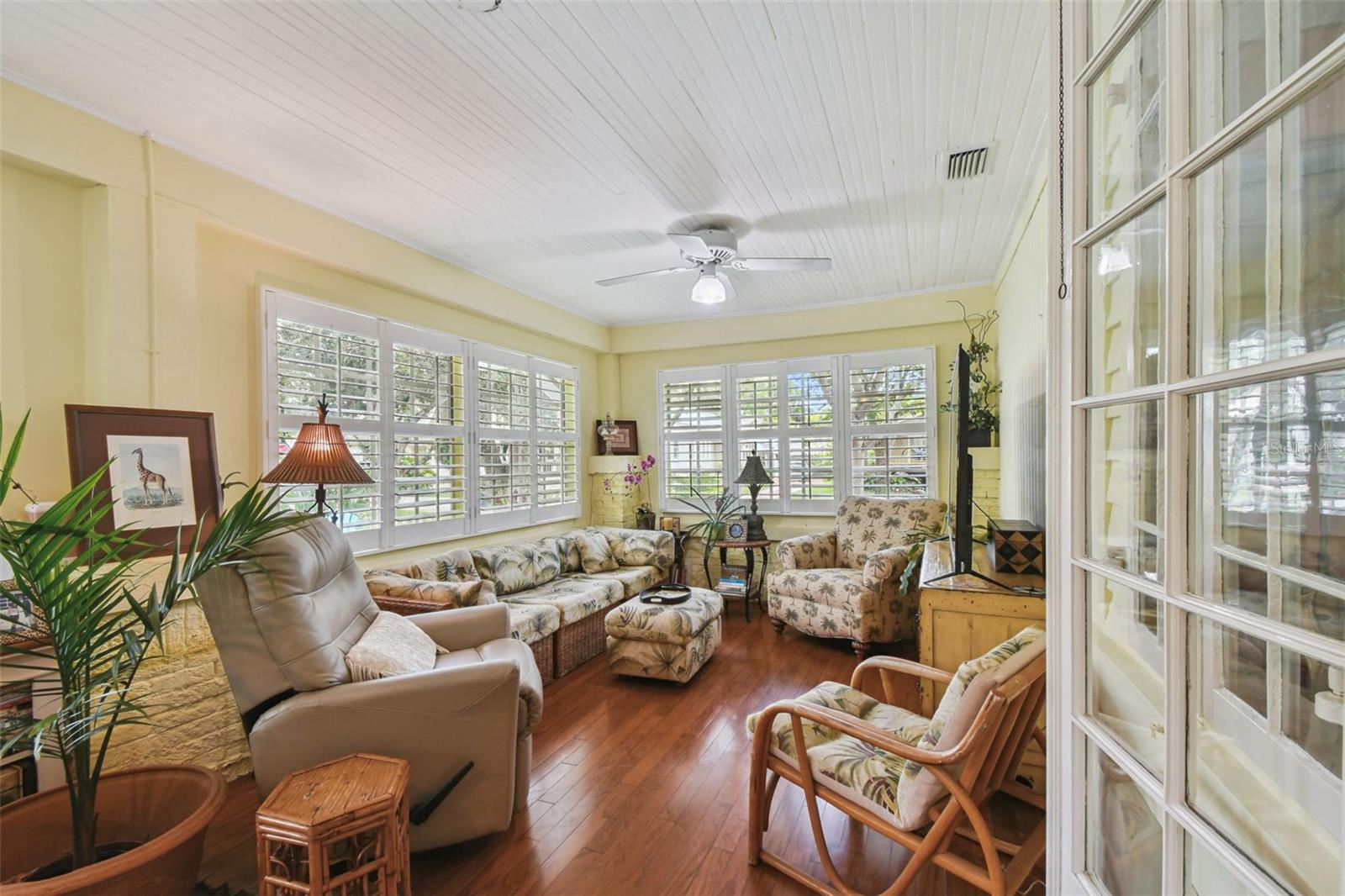 BAYSHORE PLACE - Residential