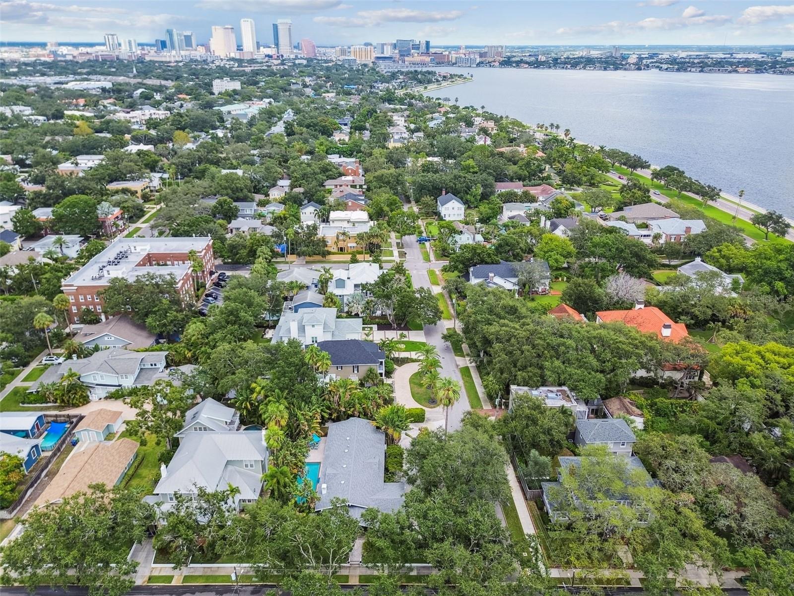 BAYSHORE PLACE - Residential