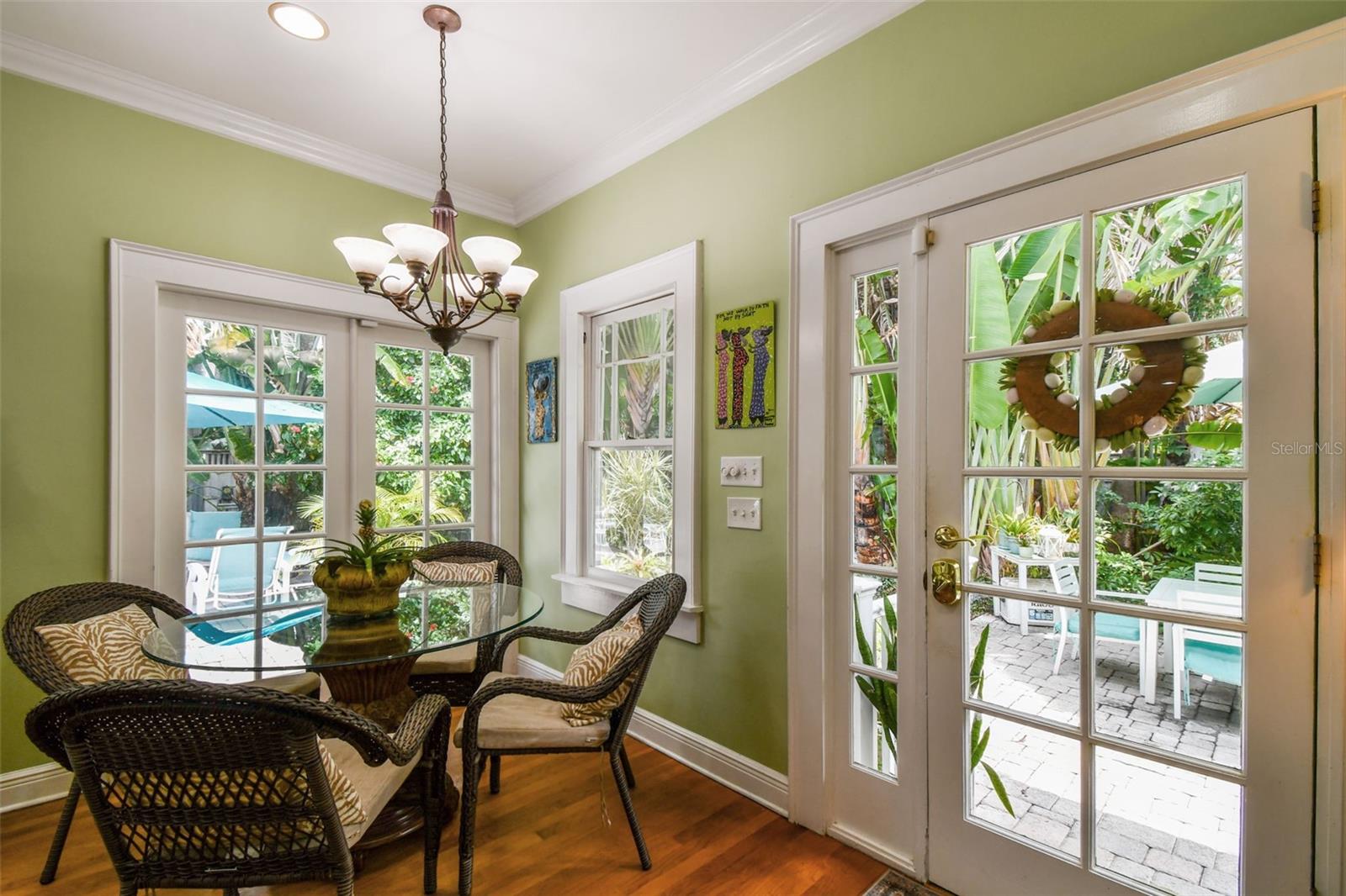 BAYSHORE PLACE - Residential