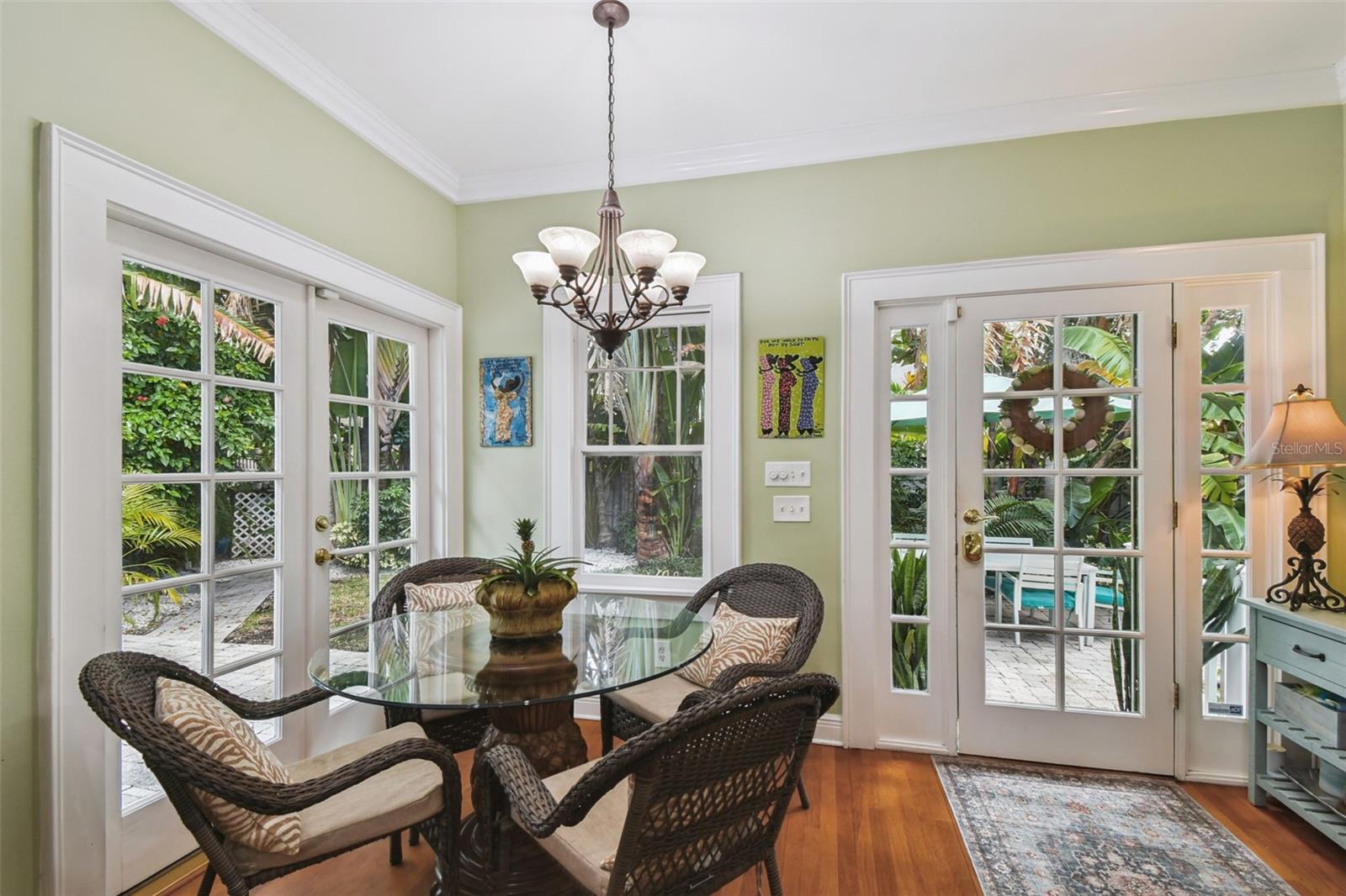 BAYSHORE PLACE - Residential