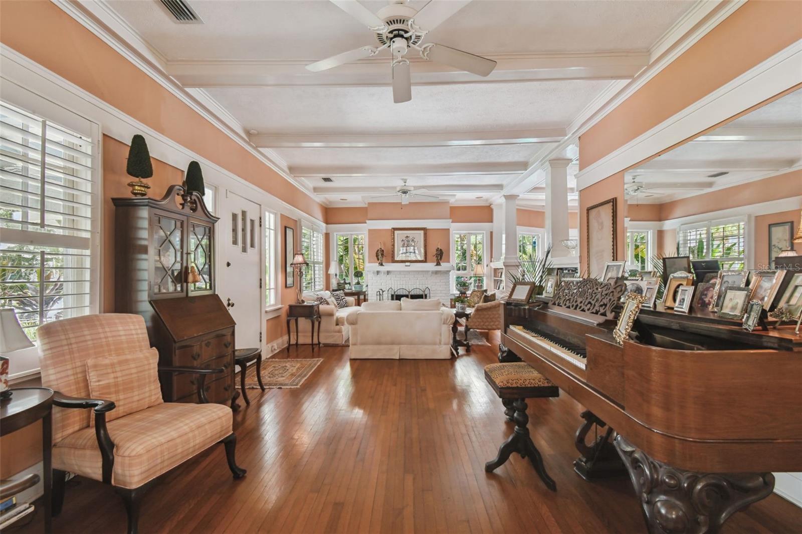 BAYSHORE PLACE - Residential