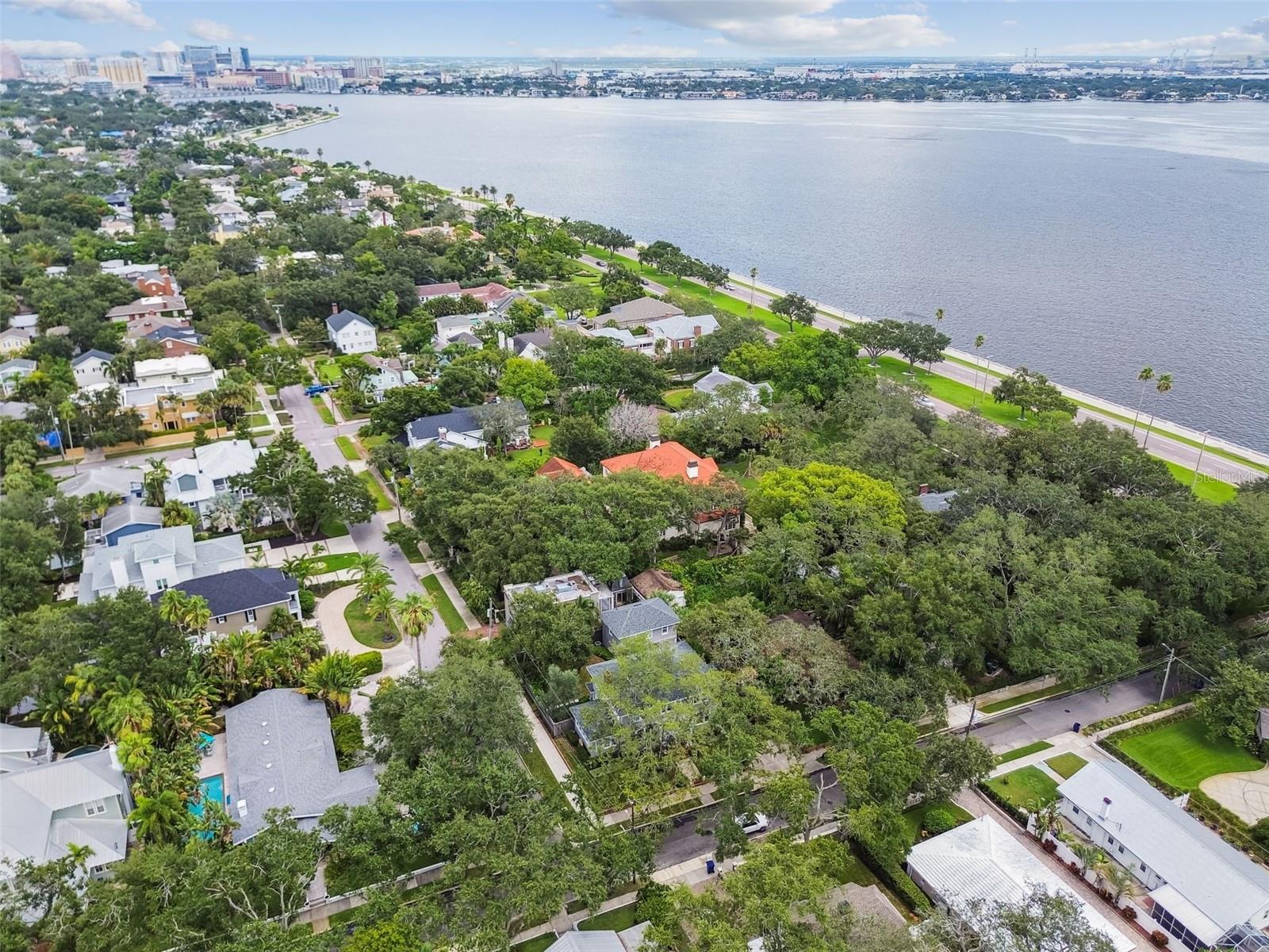 BAYSHORE PLACE - Residential