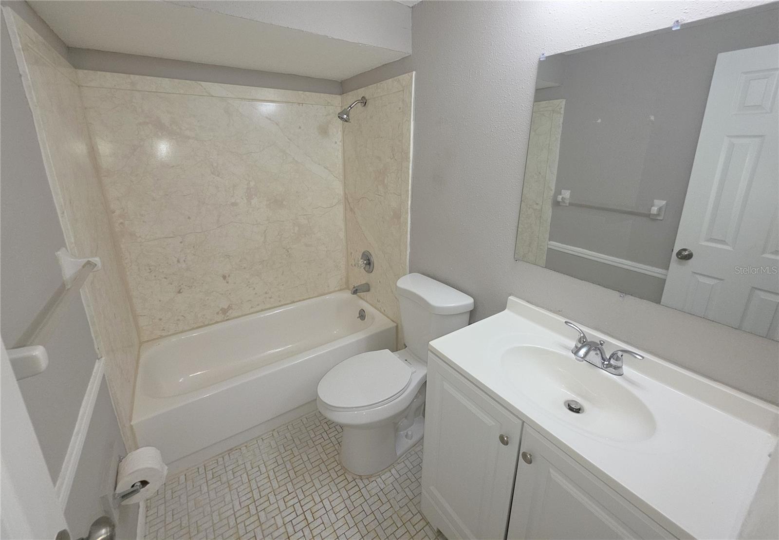 BEACON SQUARE - Residential