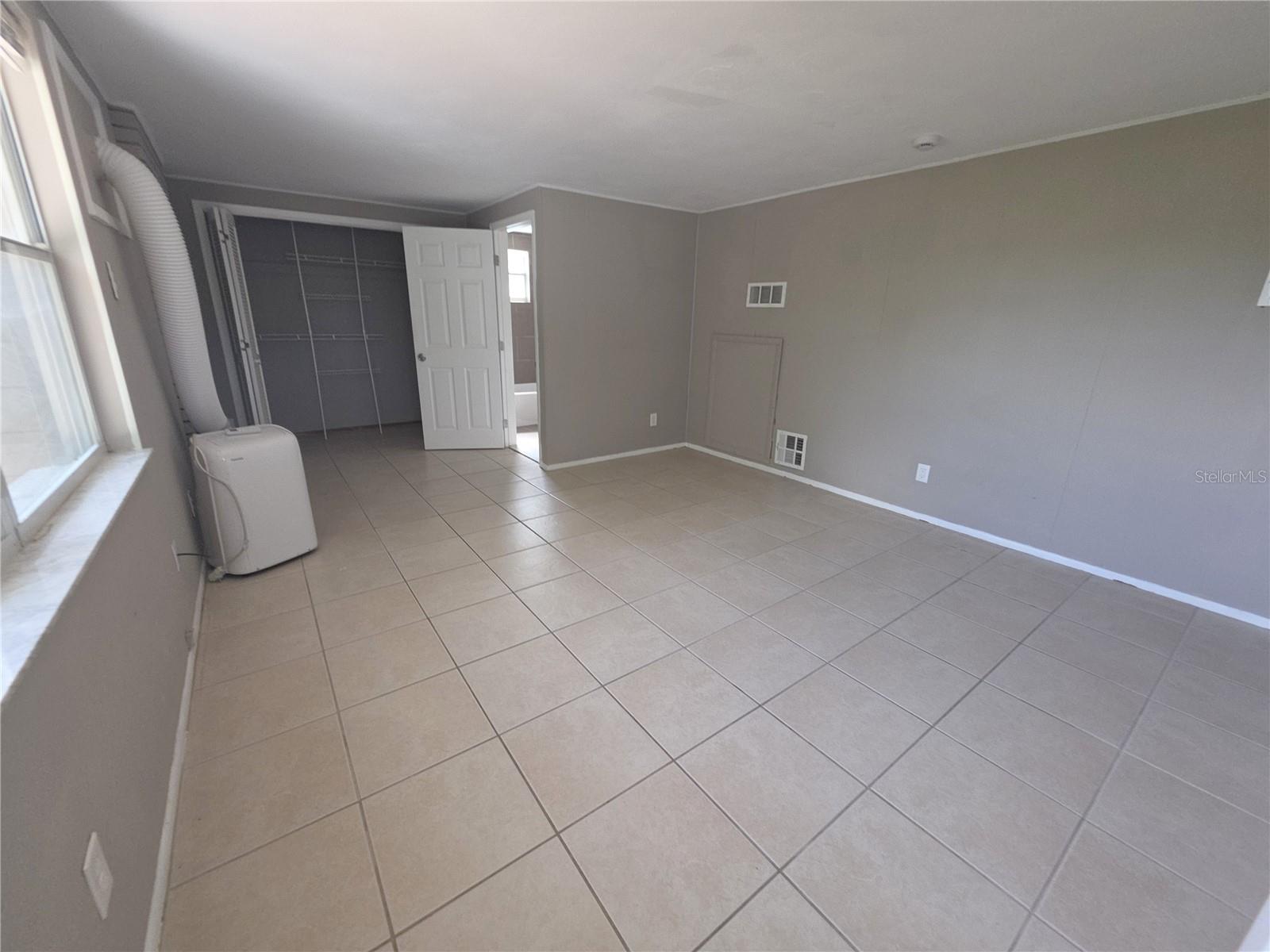 BEACON SQUARE - Residential