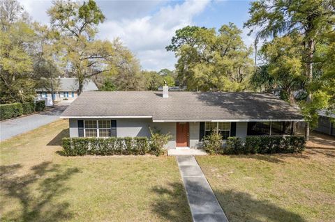 Photo of 25525 Colmar Avenue, Sorrento, FL 32776 (MLS # G5115064)
