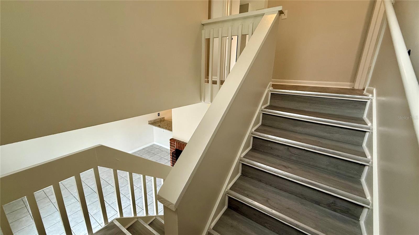 HUNTINGTON ON GREEN CONDO - Residential