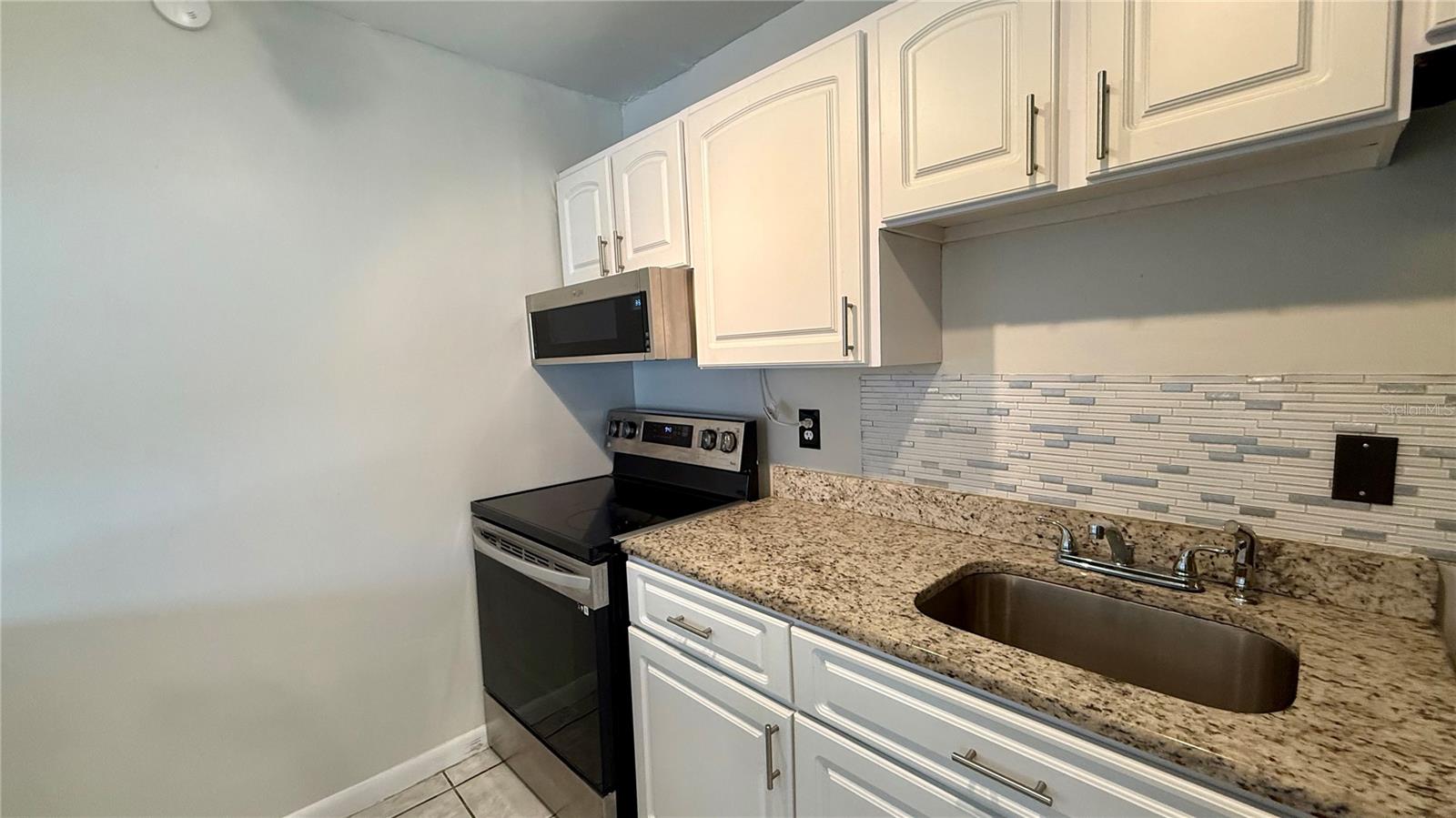 HUNTINGTON ON GREEN CONDO - Residential