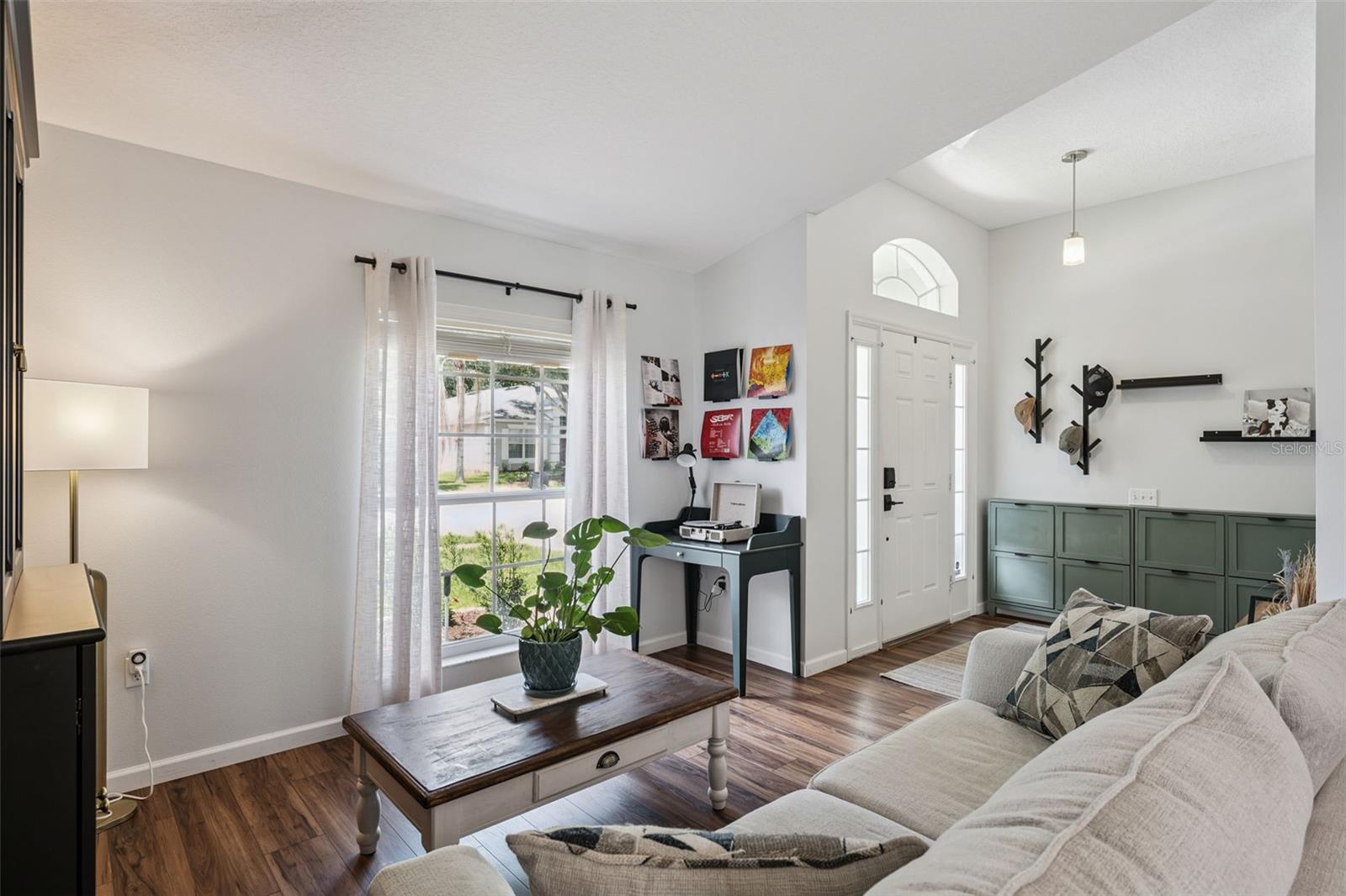 1795 LAUREL BROOK LOOP
