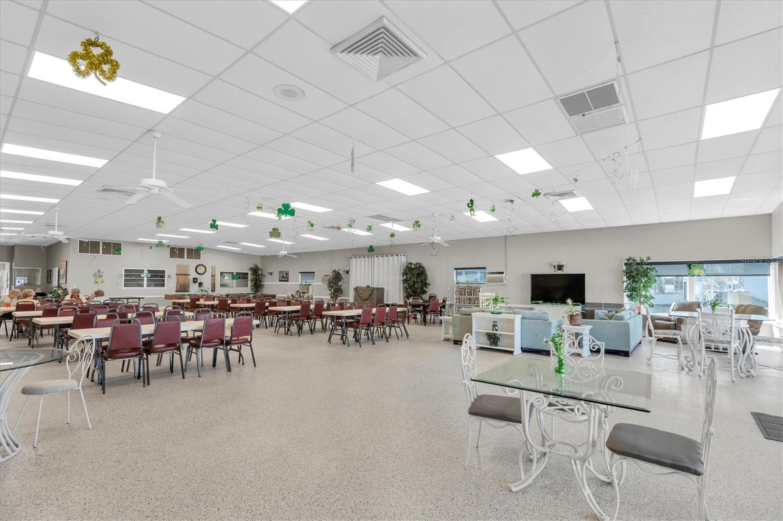 SHORE CREST BLDG - Residential