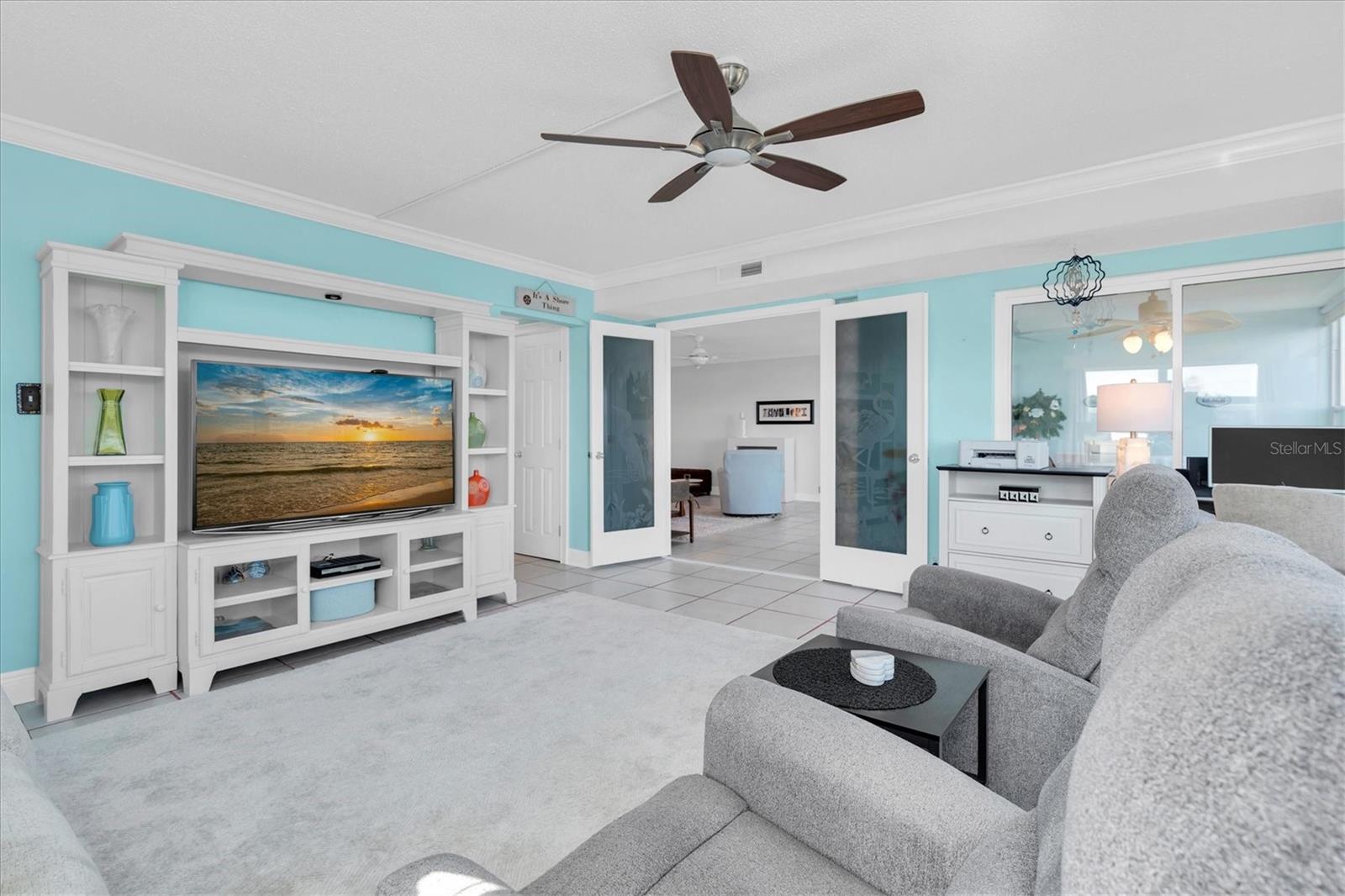 SHORE CREST BLDG - Residential