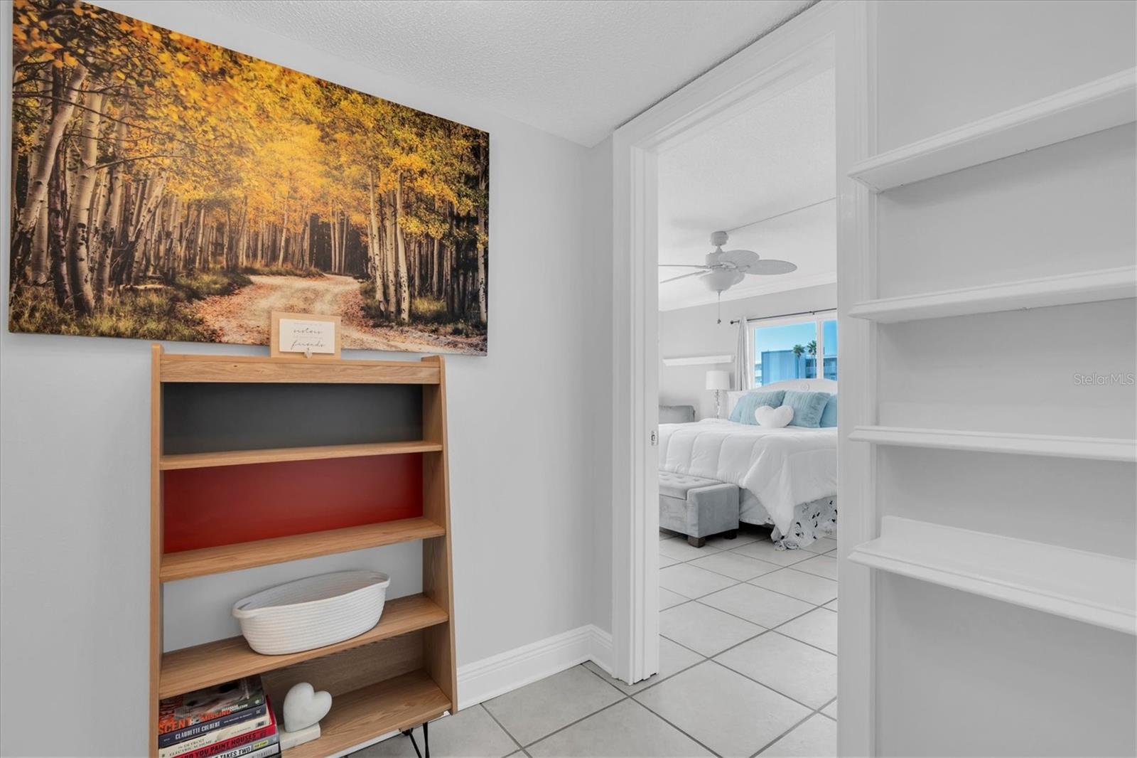 SHORE CREST BLDG - Residential