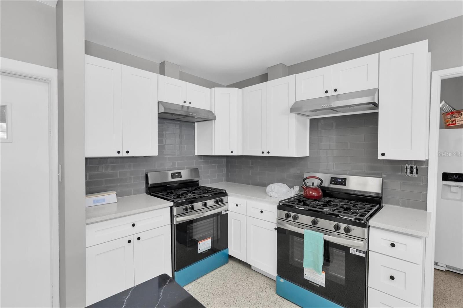 SHORE CREST BLDG - Residential