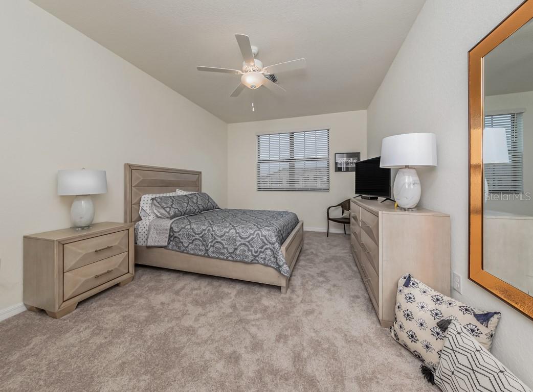 GRAN PARADISO - Residential Lease