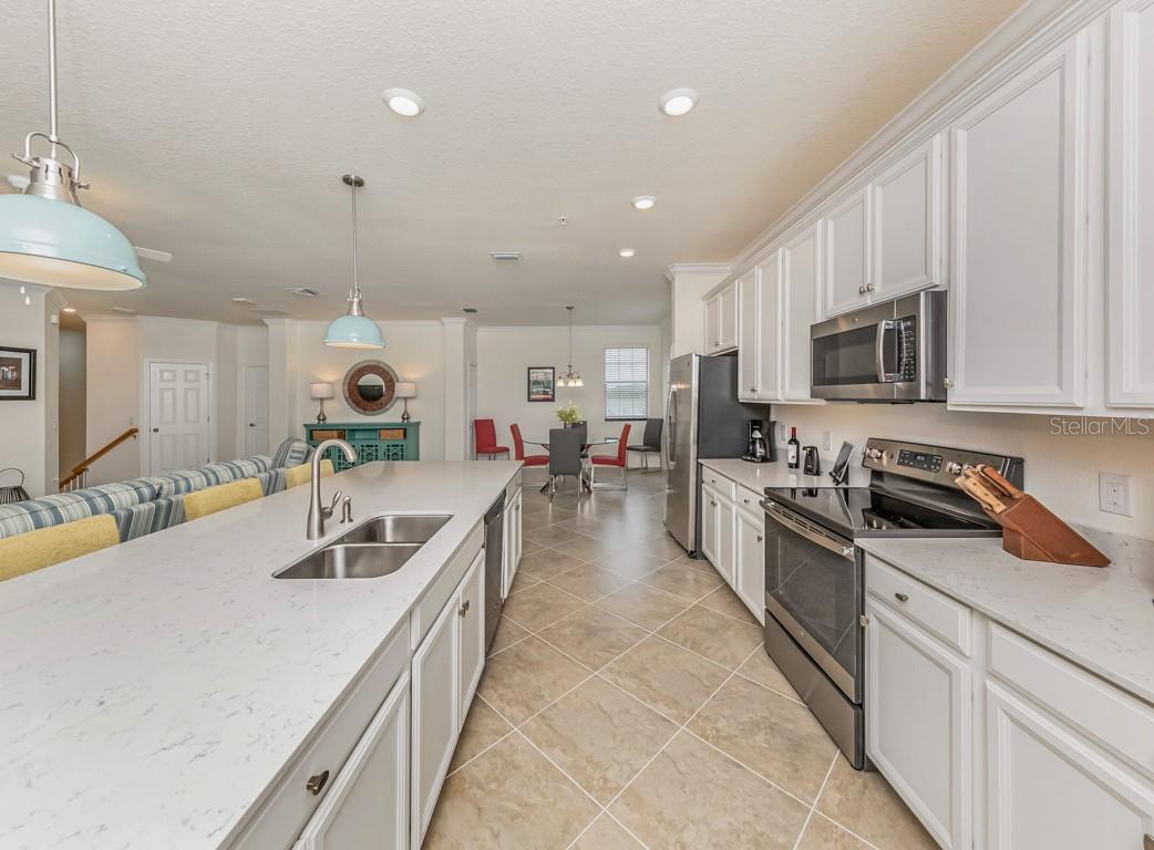 GRAN PARADISO - Residential Lease