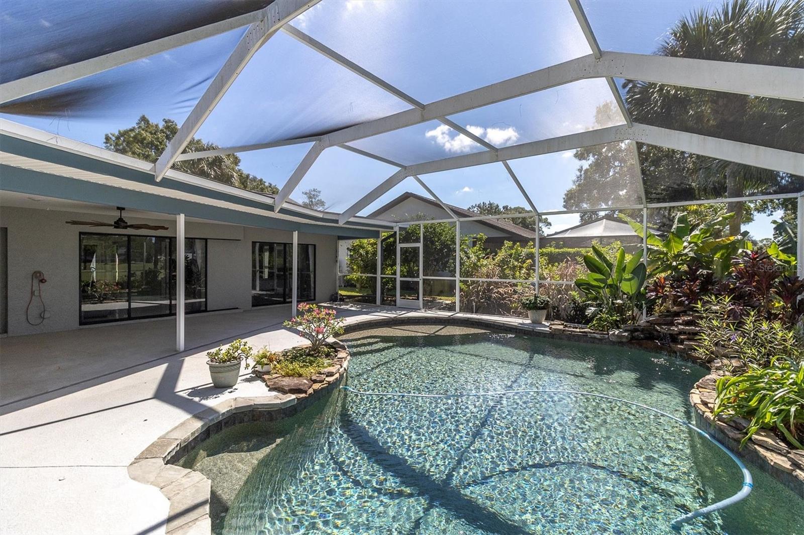 3587 FAIRWAY FOREST DRIVE