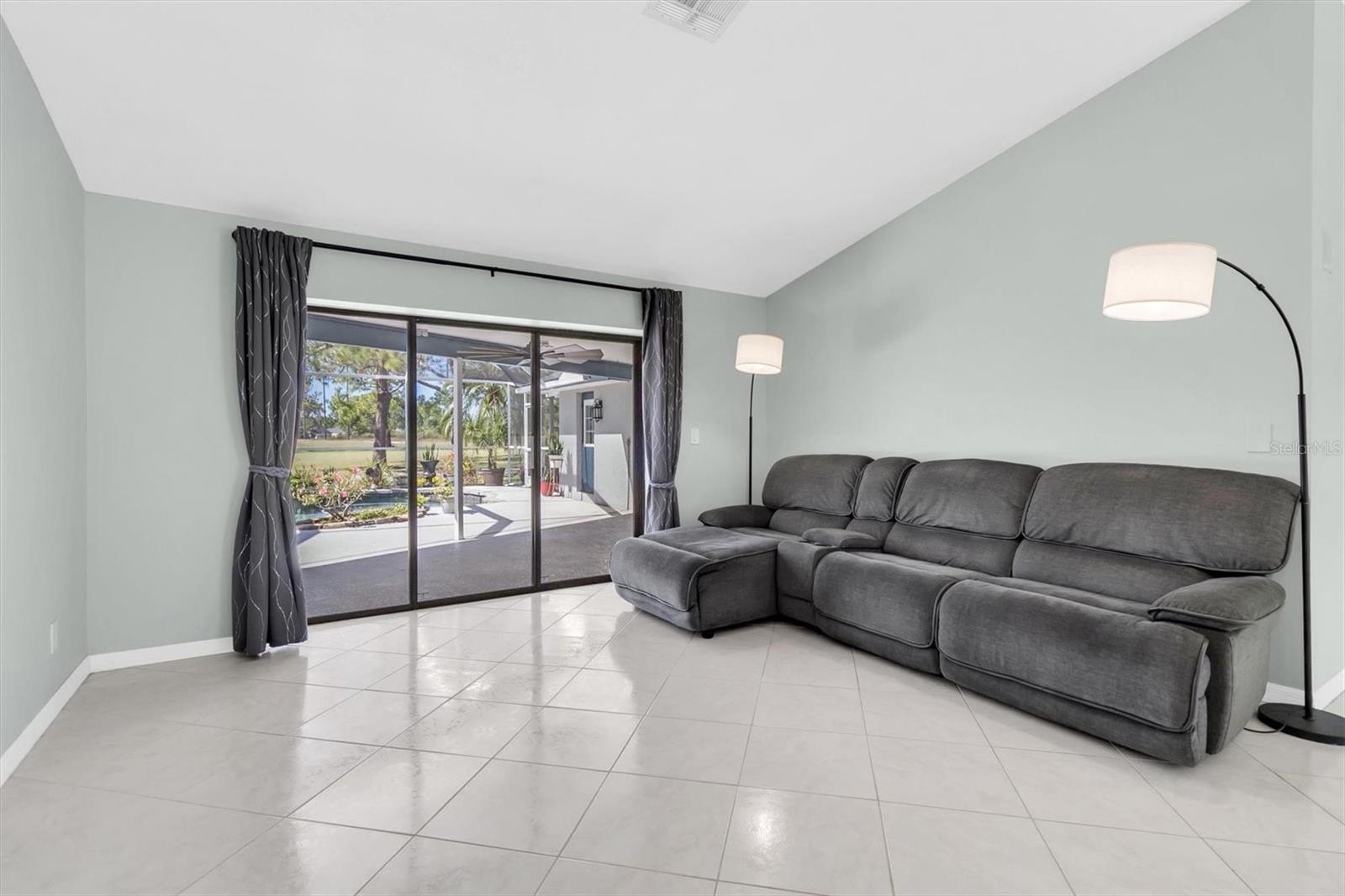 FAIRWAY FOREST - Residential