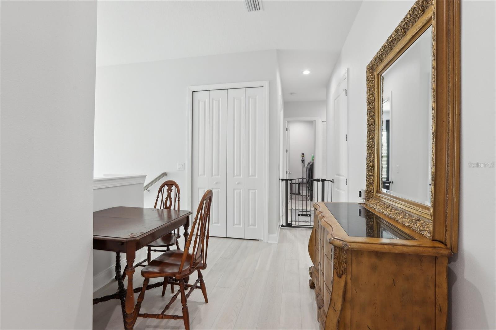 IDA HEIGHTS - Residential