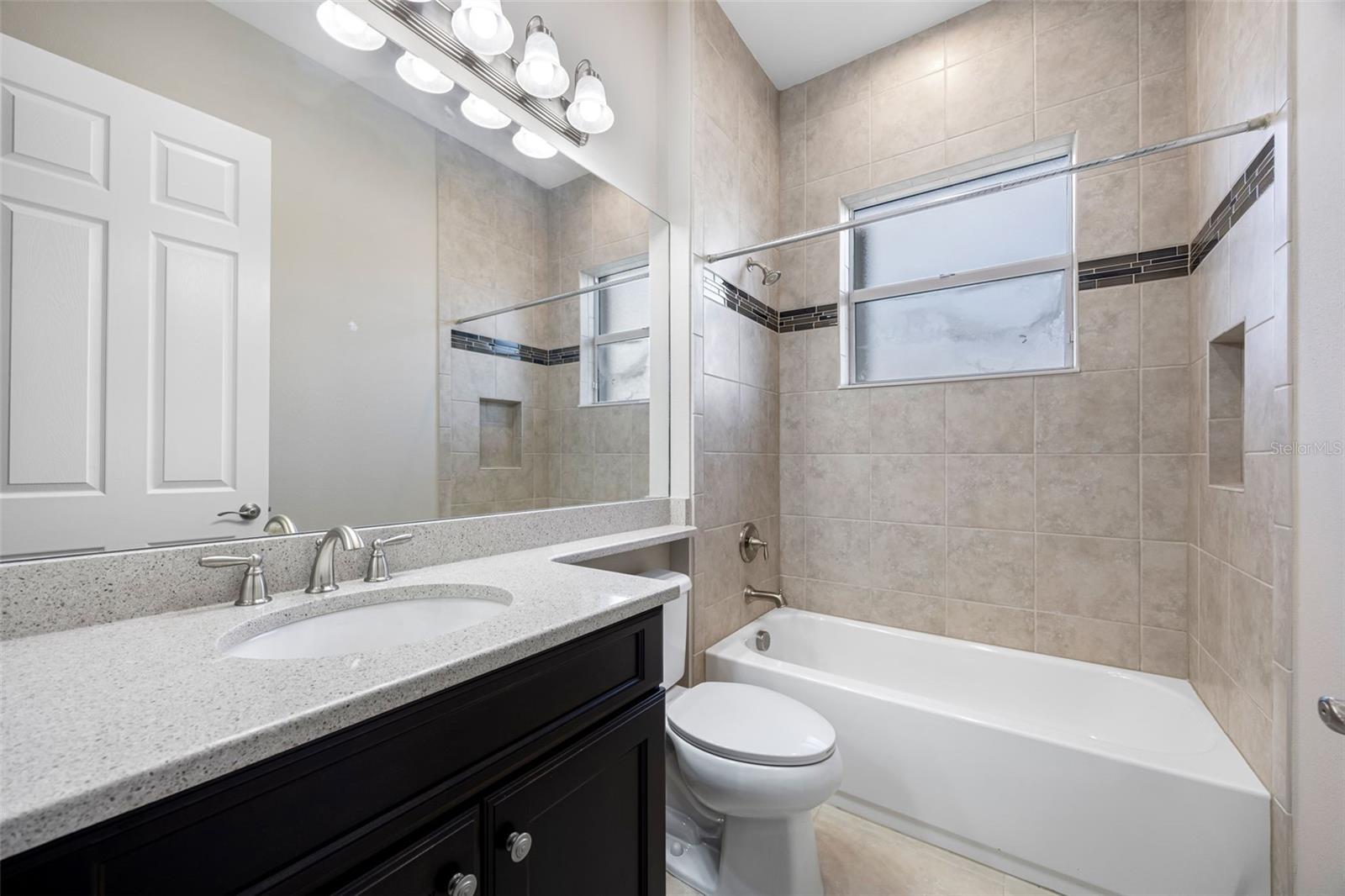 VALENCIA LAKES TR I - Residential