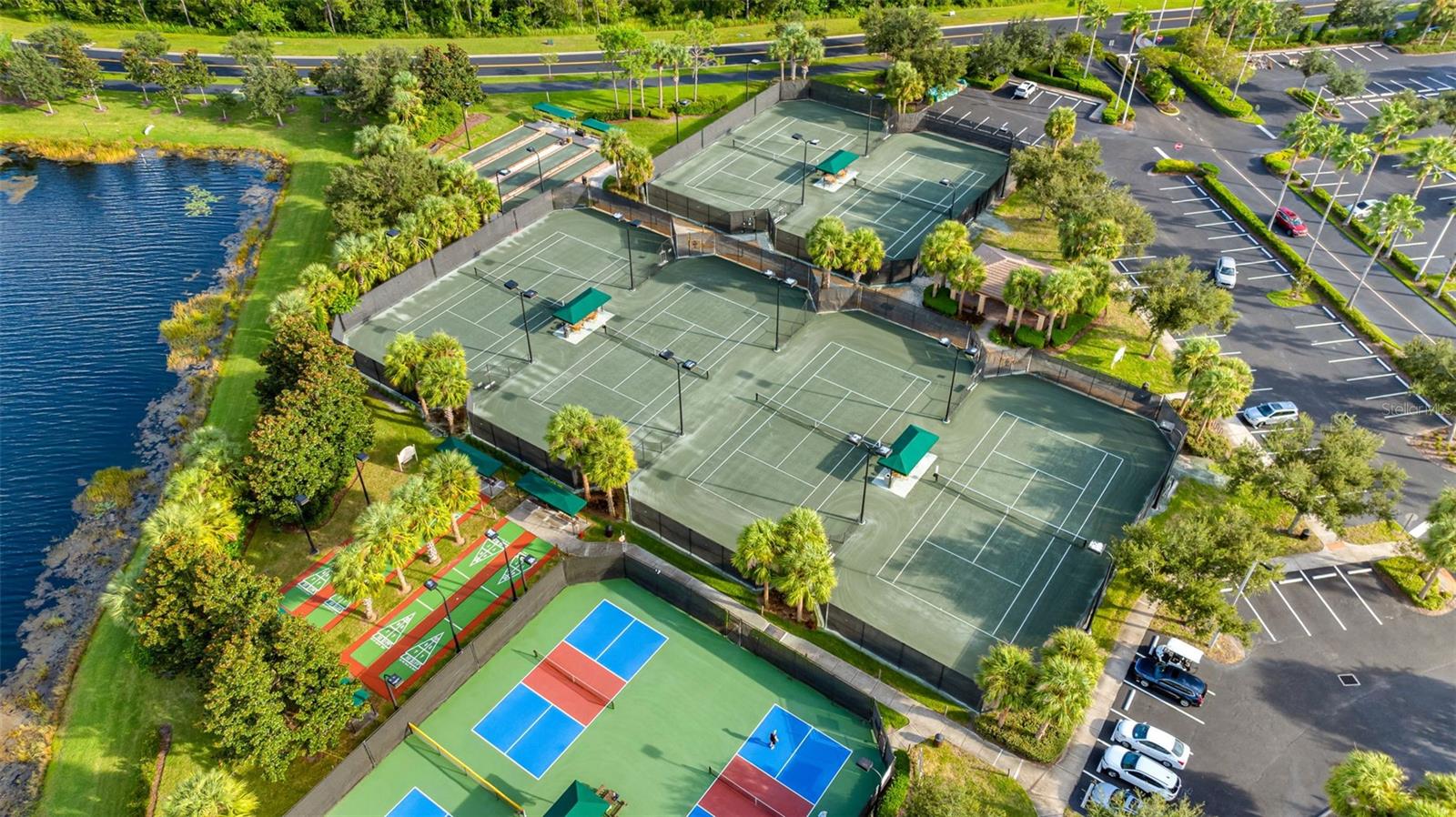 VALENCIA LAKES TR I - Residential